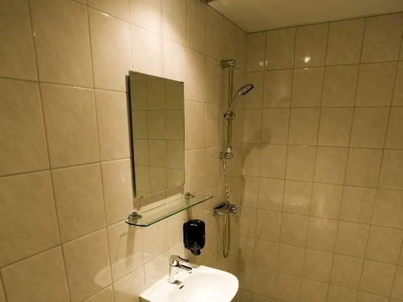 Hotell Dialog Varby 2*,